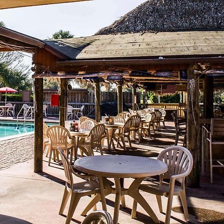 Quality Inn And Suites Golf Resort Golden Gate Exteriör bild