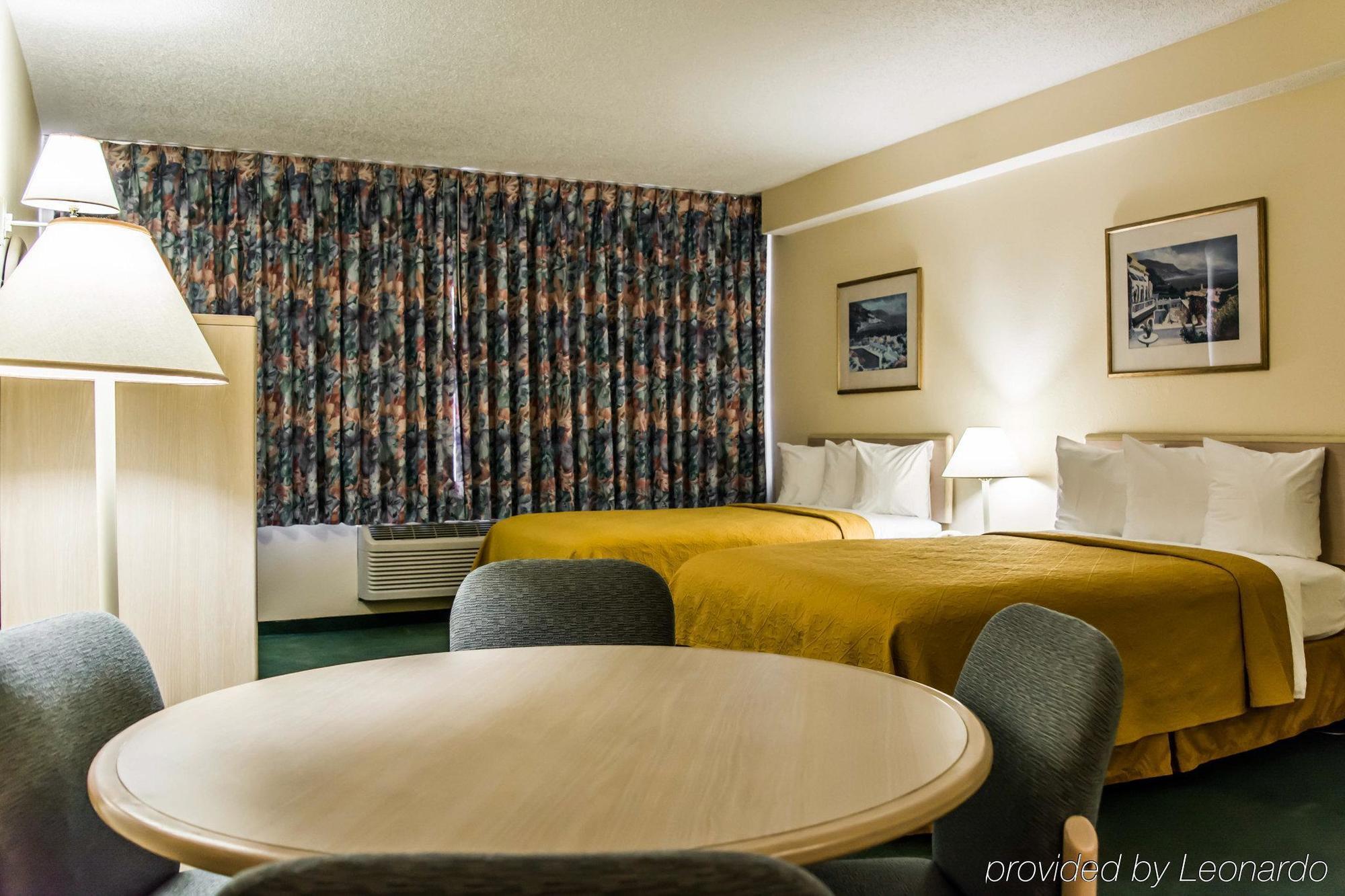 Quality Inn And Suites Golf Resort Golden Gate Exteriör bild