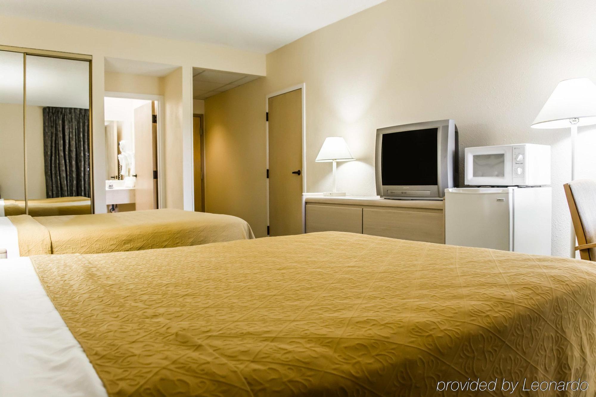 Quality Inn And Suites Golf Resort Golden Gate Exteriör bild