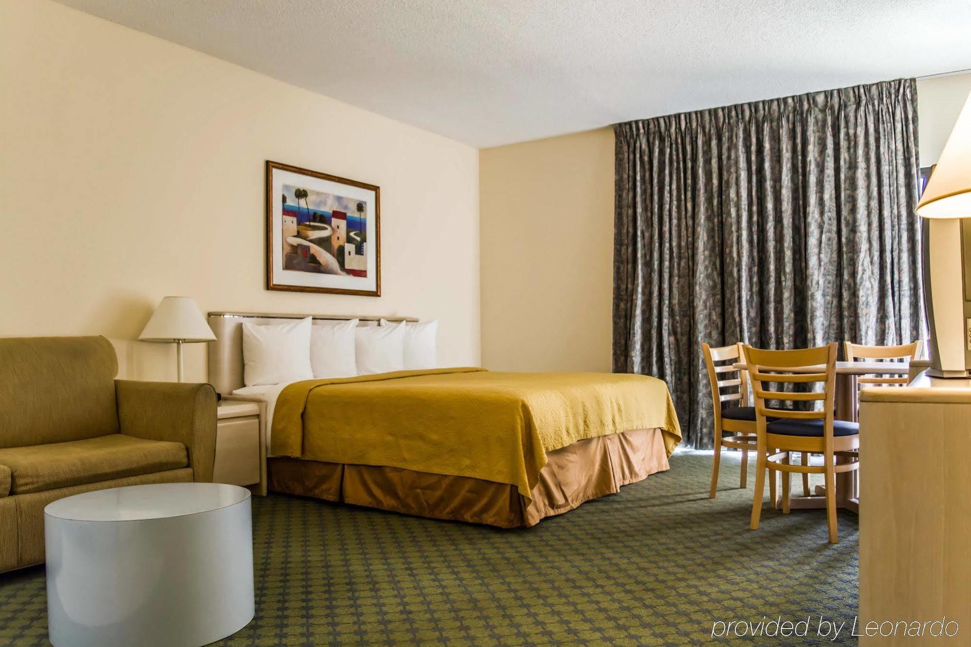 Quality Inn And Suites Golf Resort Golden Gate Exteriör bild