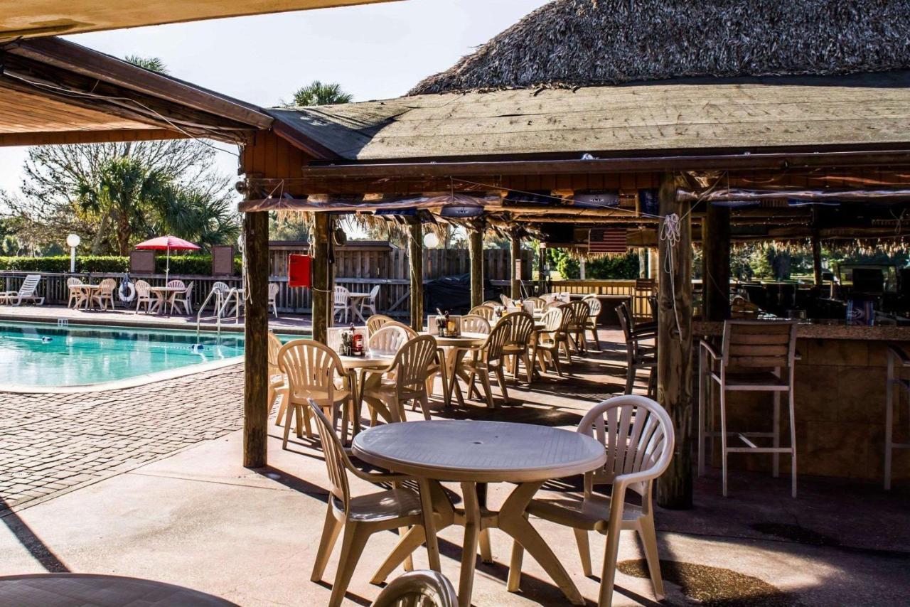 Quality Inn And Suites Golf Resort Golden Gate Exteriör bild